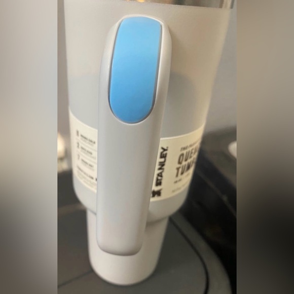 Stanley Gray Mug with Blue Handle, 40oz tumbler brand new - Picture 3 of 3